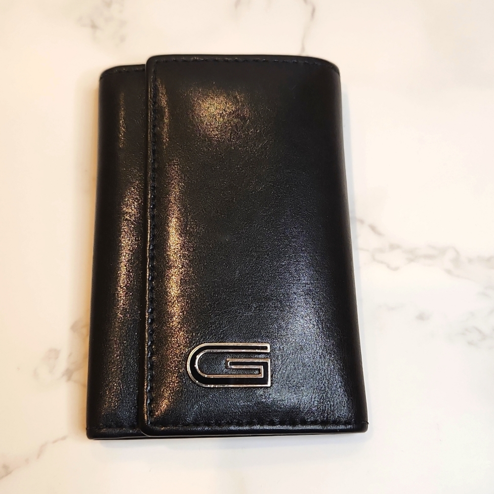 Authentic Gucci 6 Key Case